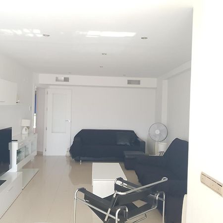 1 Linea Playa San Juan Apartment Alicante Bagian luar foto