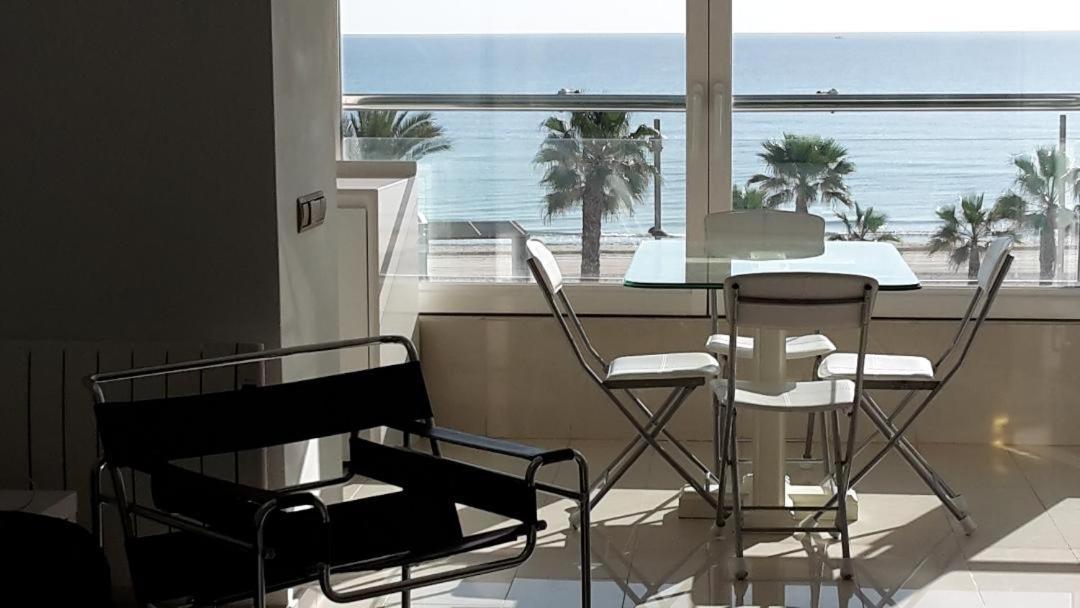 1 Linea Playa San Juan Apartment Alicante Bagian luar foto
